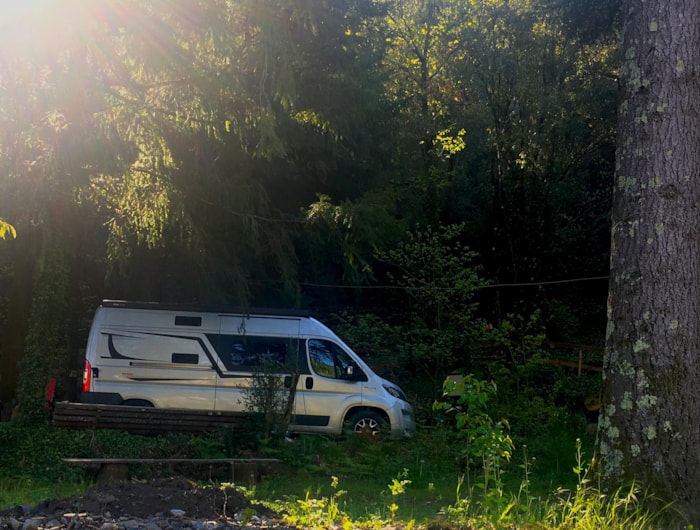 Emplacement Réservé Caravane/Camping-Car