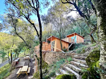 Location - Les Terrasses Cévenoles - Cabanes Insolites - Camping La Corconne