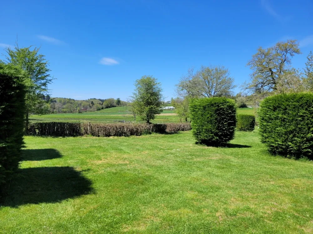 Emplacement - Emplacement L 100-140M² - Camping Le Soustran