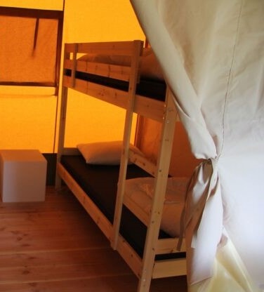Tent Safari max 4p and 1-2 dogs — 2