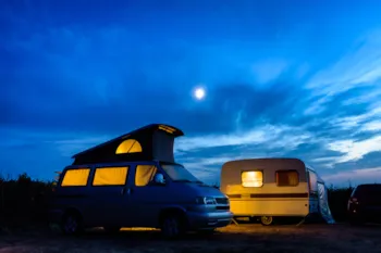 Stellplatz - Campingplatz Komfort - Strom - ROMANEE Chatelet