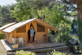 Mietunterkunft - Lodge Komfort - 2 Schlafzimmer - Keine Sanitäranlagen - ROMANEE Chatelet