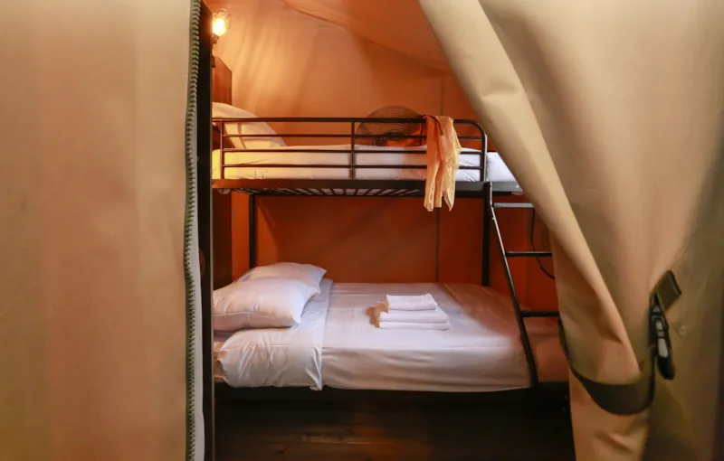 Tente Lodge Confort 34M² (2 Chambres) - Avec Sanitaires