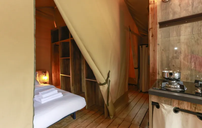 Tente Lodge Confort 34M² (2 Chambres) - Avec Sanitaires