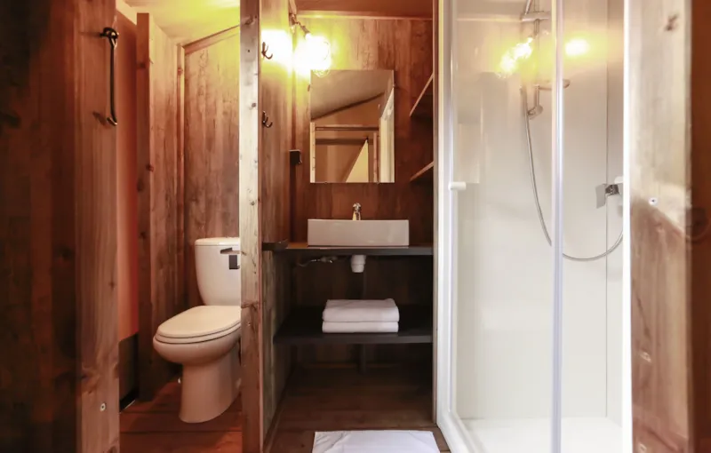Tente Lodge Confort 34M² (2 Chambres) - Avec Sanitaires