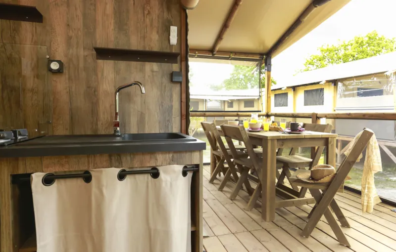 Tente Lodge Confort 34M² (2 Chambres) - Avec Sanitaires