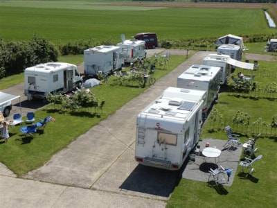 Pitch: camping-car + electricity — 2