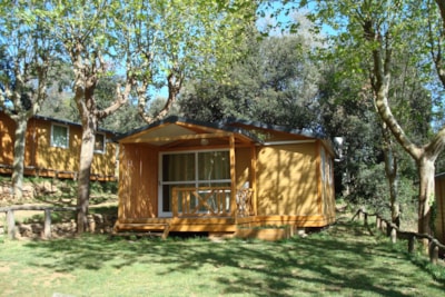 Bungalow — 4