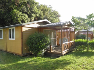 Bungalow — 5