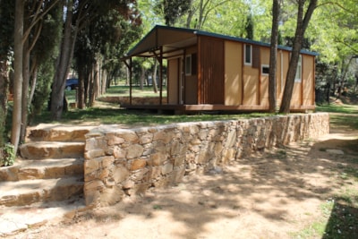 Bungalow — 6