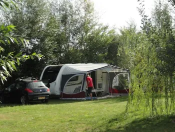 Pitch - Pitch Of Approximately 100M². - Camping **La Clé des Champs