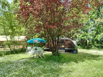 Accommodation - Tent - Camping **La Clé des Champs
