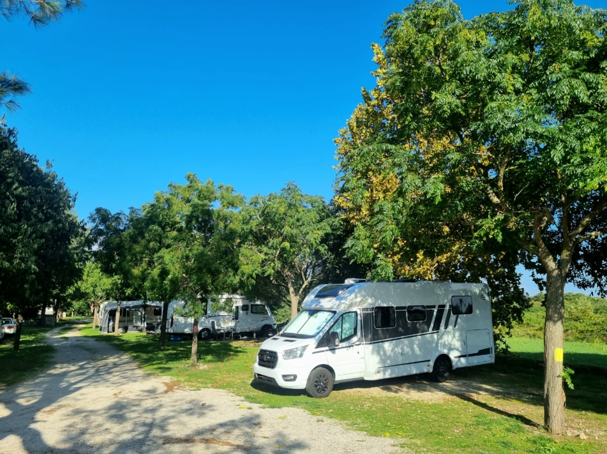 Autocamp Peros