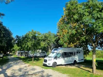 Autocamp Peros