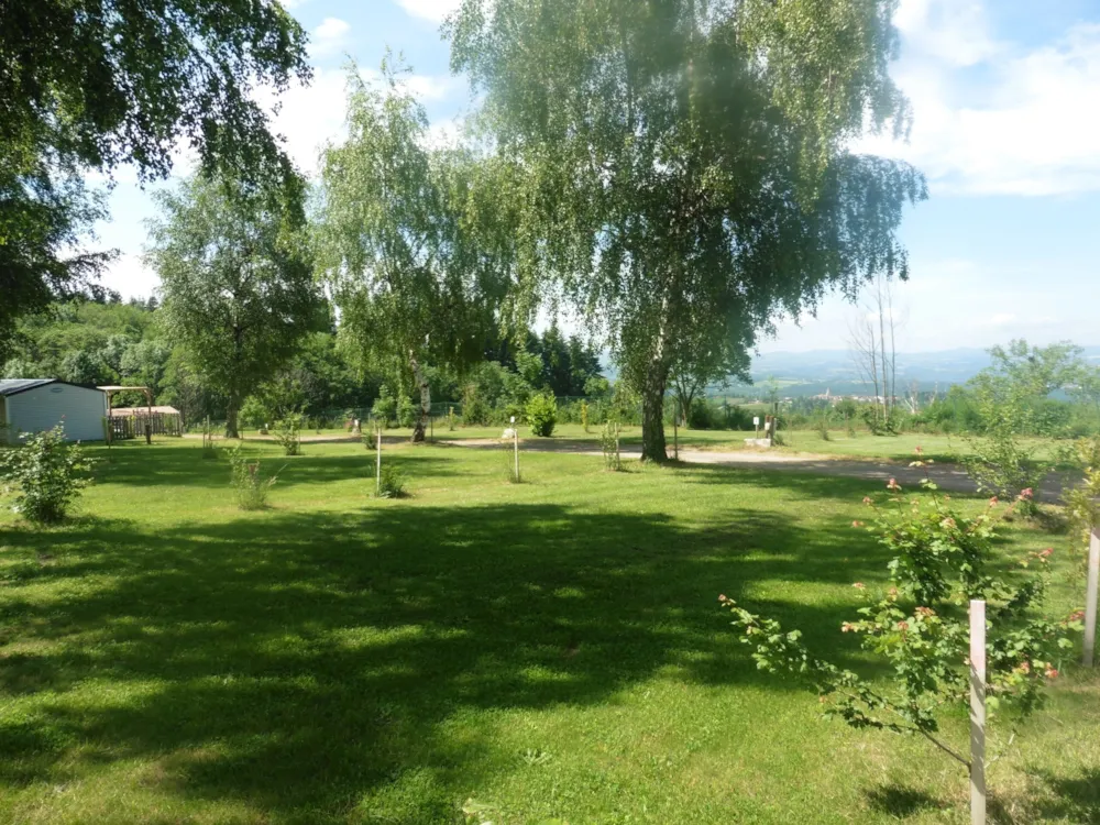 Emplacement - Emplacement Camping Car/Van - Camping Le Montbartoux