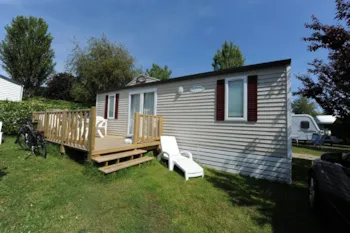 Mietunterkunft - Mobilheim Familial + Hochliegende Privatterrasse - 2 Zimmer - Camping de la Plage
