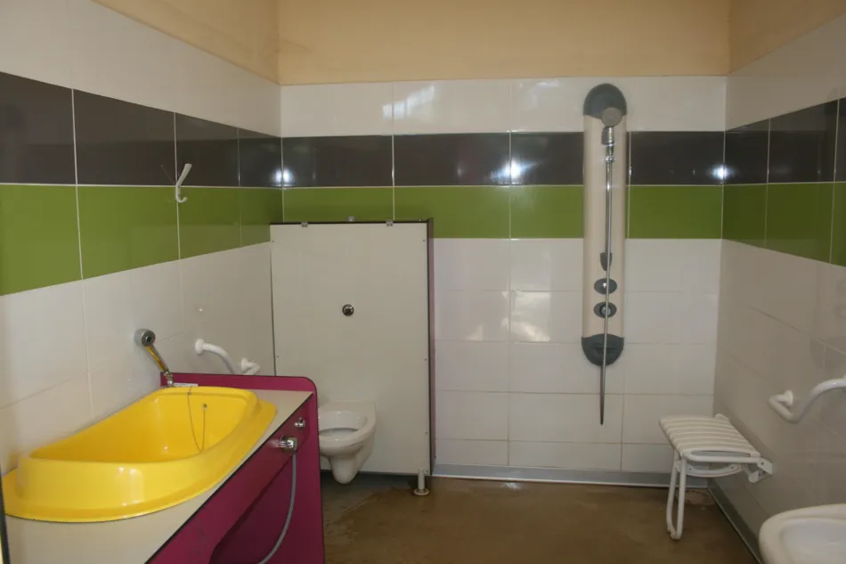 Camping La Tour de France***