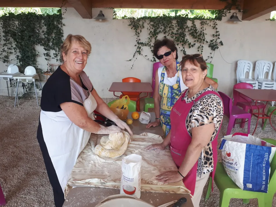 Camping La Tour de France***