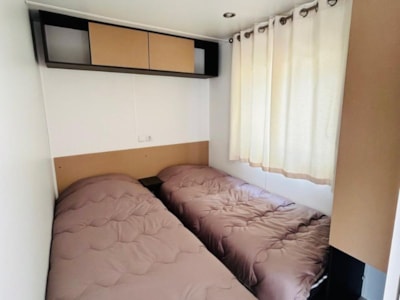 3-bedroom PREMIUM mobile home (AIR CONDITIONING + PLANCHA + TV)