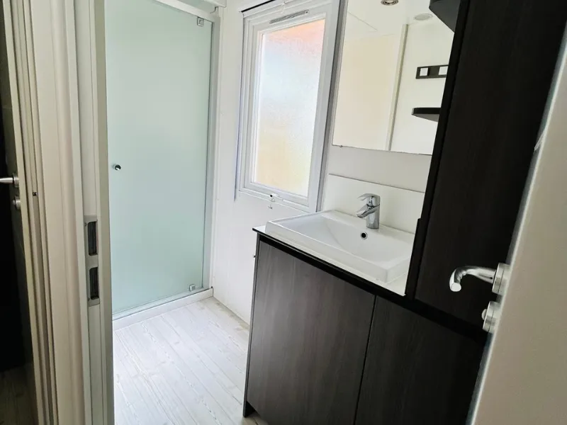 Mobil-Home 3 Chambres Premium (Clim + Plancha + Tv)