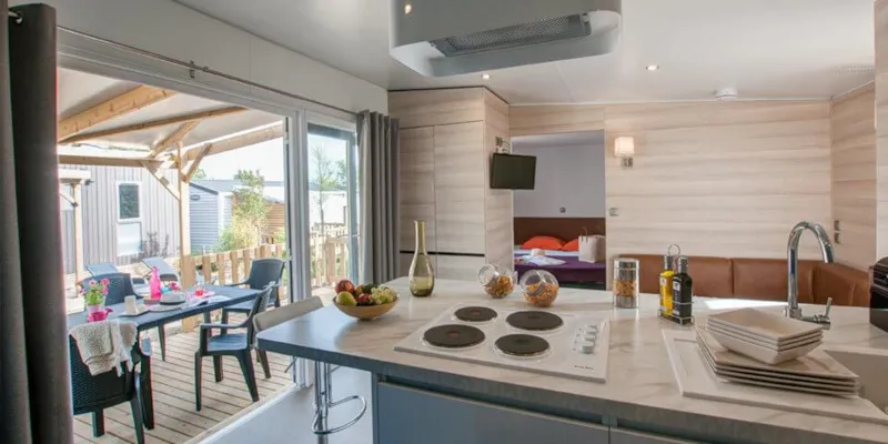 C- Mobil-Home Méditerranée Climatisé - 3 Chambres