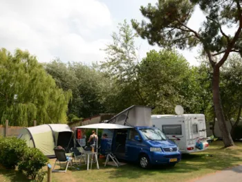 Stellplatz - Stellplatz (Meersicht) + 1 Wagen - Chadotel Les Iles