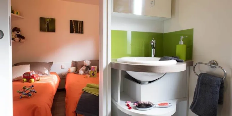 C- Mobil-Home Méditerranée Climatisé - 2 Chambres