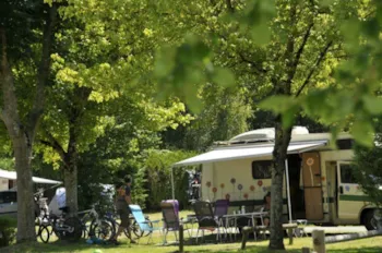 Pitch - Great Comfort Camping Pitch - Camping La Mignardière****
