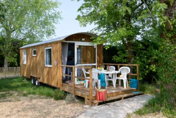 Accommodation - Gipsycar - 18M² - Camping La Mignardière****