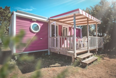 Comfort 2-bedroom mobile home — 1