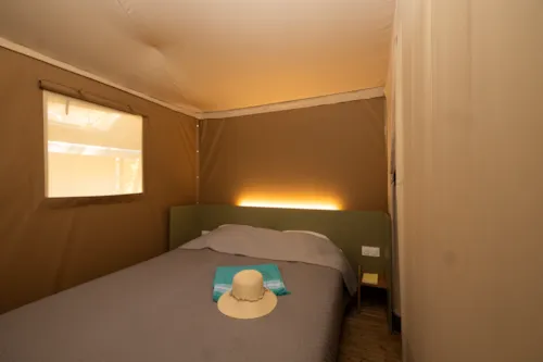 Accommodation - Insolite Jungle Lodge 2 Bedroom - Bathroom - image n°5 - Camping Le Petit Bois Sites et Paysages
