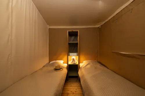 Accommodation - Insolite Jungle Lodge 2 Bedroom - Bathroom - image n°7 - Camping Le Petit Bois Sites et Paysages