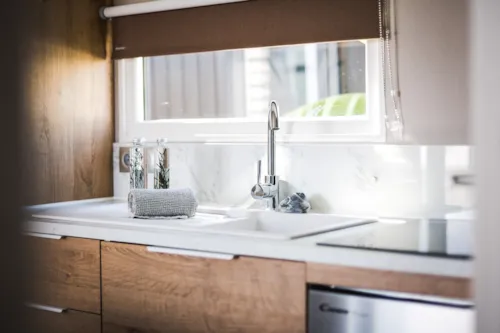 Accommodation - Cottage Privilège Buis 2Ch 2Sdb + Clim - image n°5 - Camping Le Petit Bois Sites et Paysages