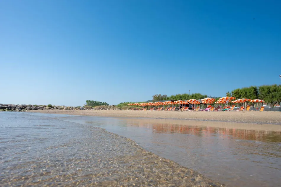 Camping Surabaja-La Playa