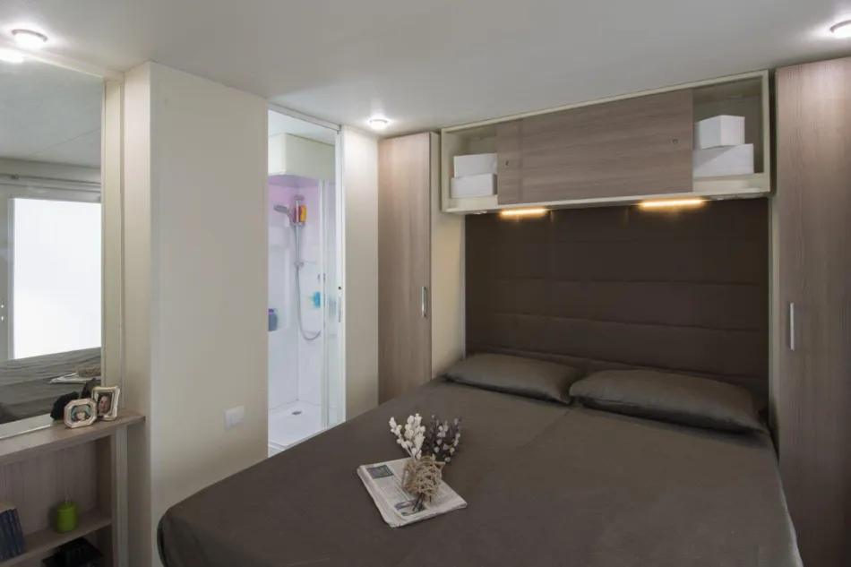 Isola dei Gabbiani - Land of water