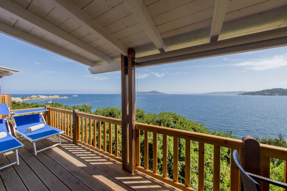 Isola dei Gabbiani - Land of water