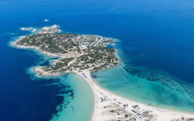 Isola dei Gabbiani - Land of water - Sardinien
