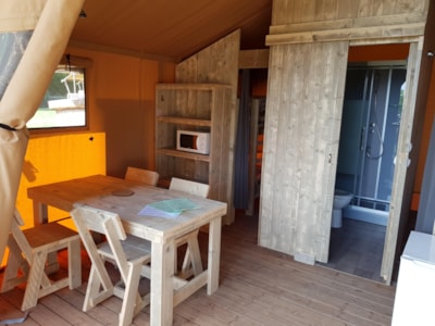 Lodge with sheltered terrace + private facilities 4 pers.