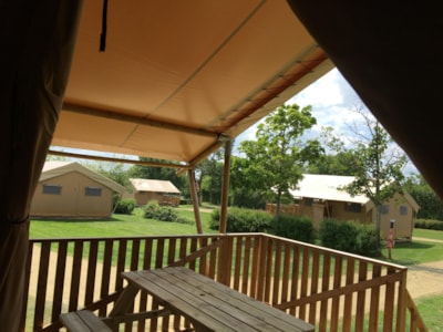 Lodge with sheltered terrace + private facilities 4 pers.