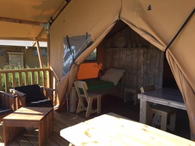 Lodge with sheltered terrace + private facilities 3 pers.