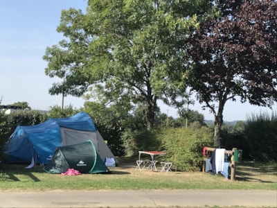 Car + tent or caravan + electricity