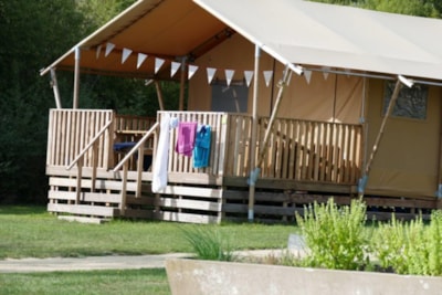 Lodge with sheltered terrace + private facilities 5 pers.