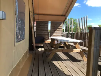 Mietunterkunft - Lodge Hölzerner Überdachte 3 Pers. - Glamping Sainte-Suzanne