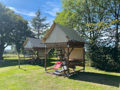 Bivouac tent - shared toilets