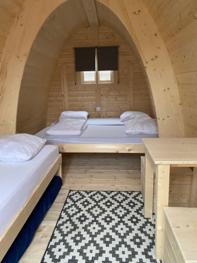 Cabane Pod - shared sanitary facilities