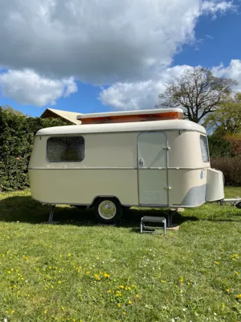 Location - Eriba Toinette - Sanitaires Communs - Glamping Sainte-Suzanne