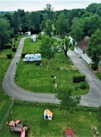 Camping Onlycamp Pesmes La Colombière