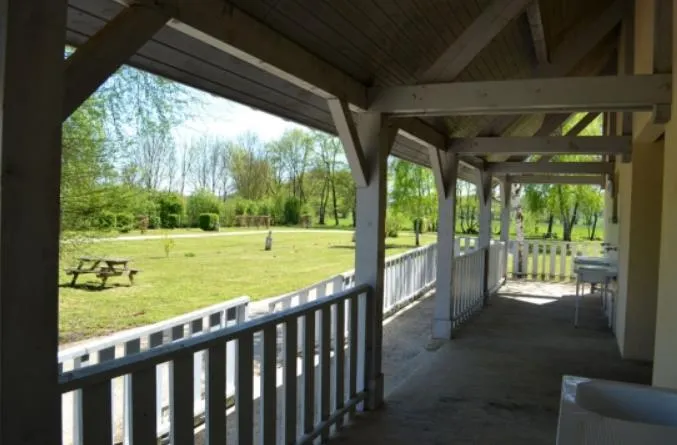 Camping Onlycamp Pesmes La Colombière