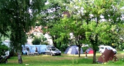 Camping Onlycamp Pesmes La Colombière - image n°17 - Roulottes