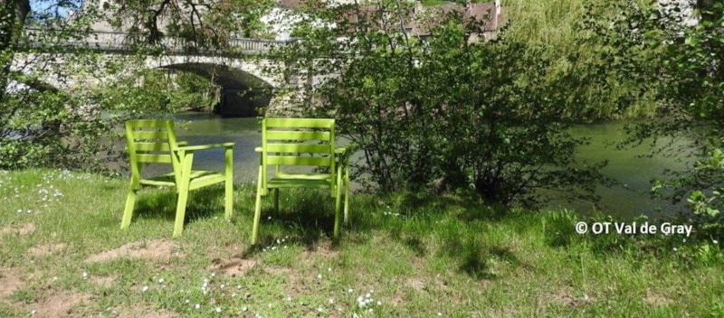 Forfait camping (emplacement, 2 personnes, 1 véhicule)